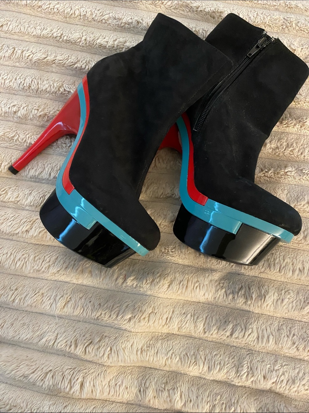 Suede Leather with Color Bock High Heels Blue, Red & Black - Picture 2 of 6